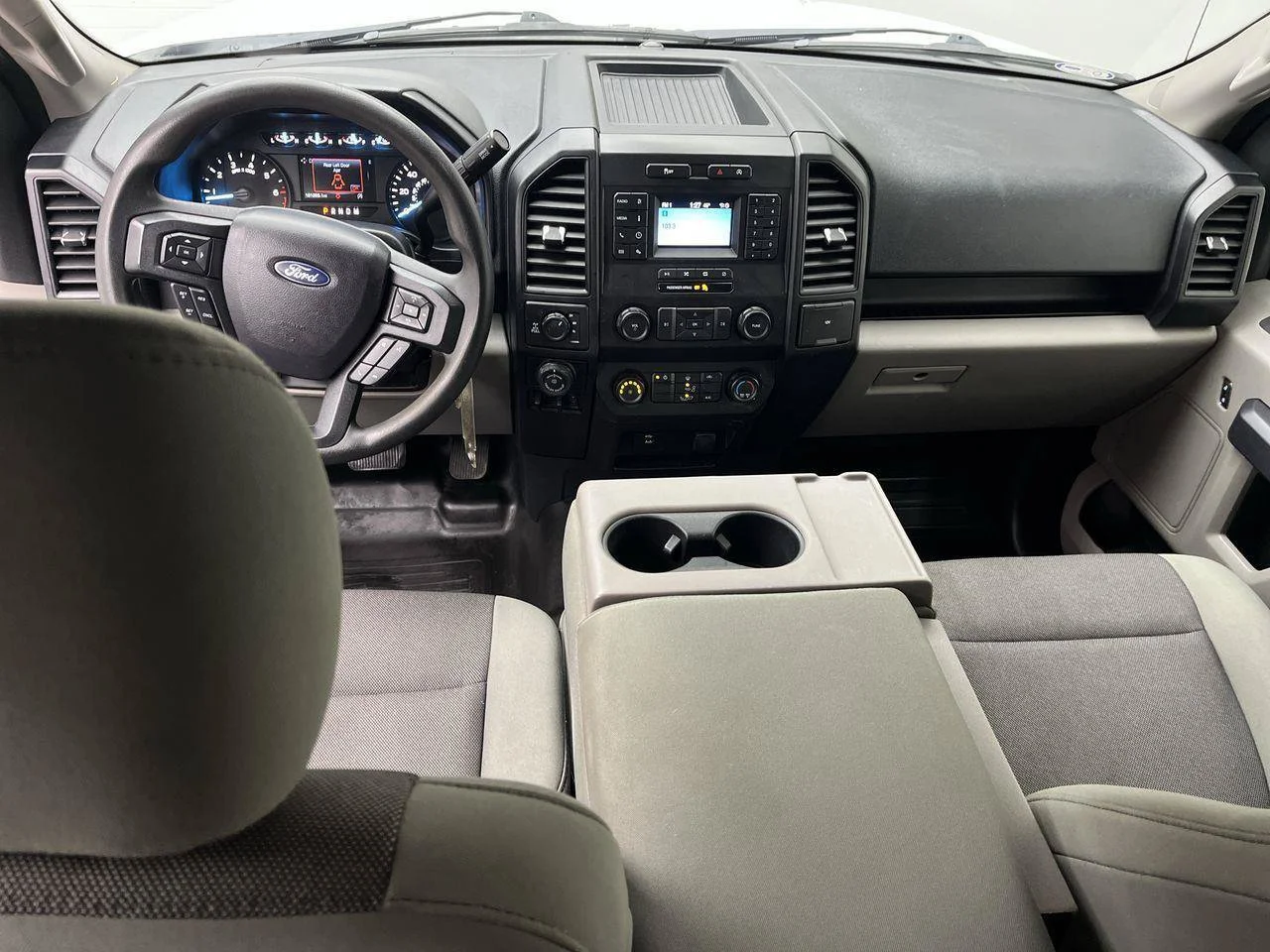 Used 2020 White Ford XL image 4
