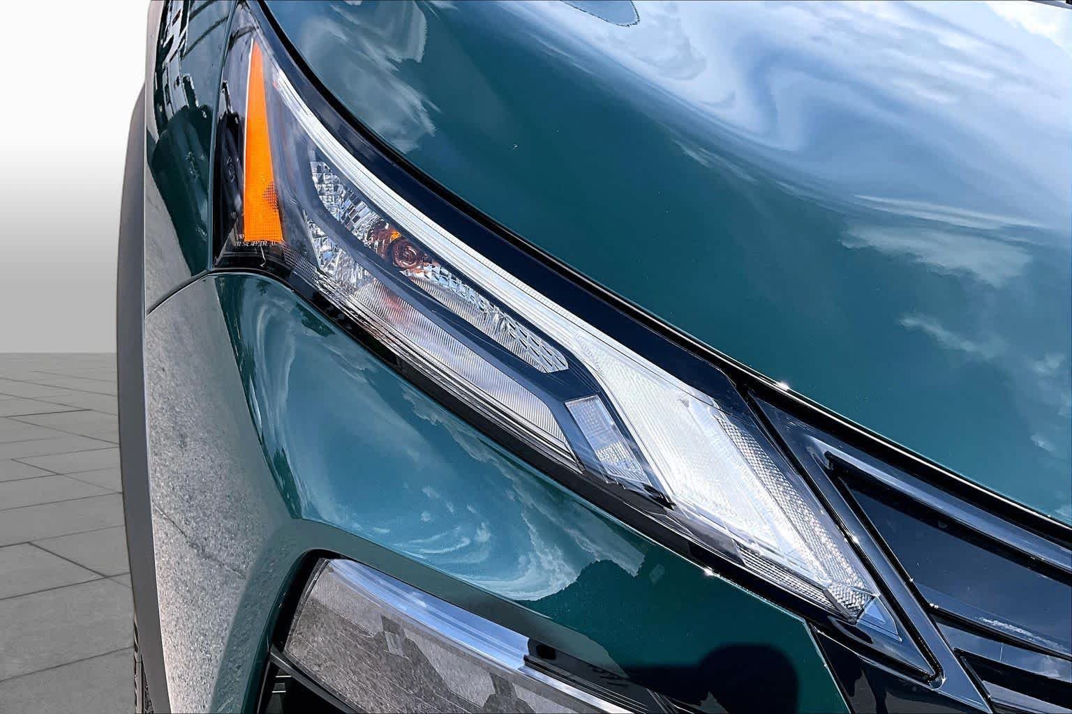 New 2027 Obsidian Green Pearl Nissan Dark Armor image 13