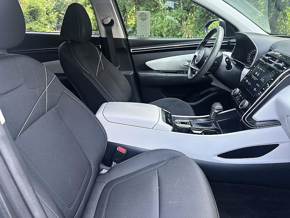 Used 2022 Amazon Gray Hyundai SEL image 19