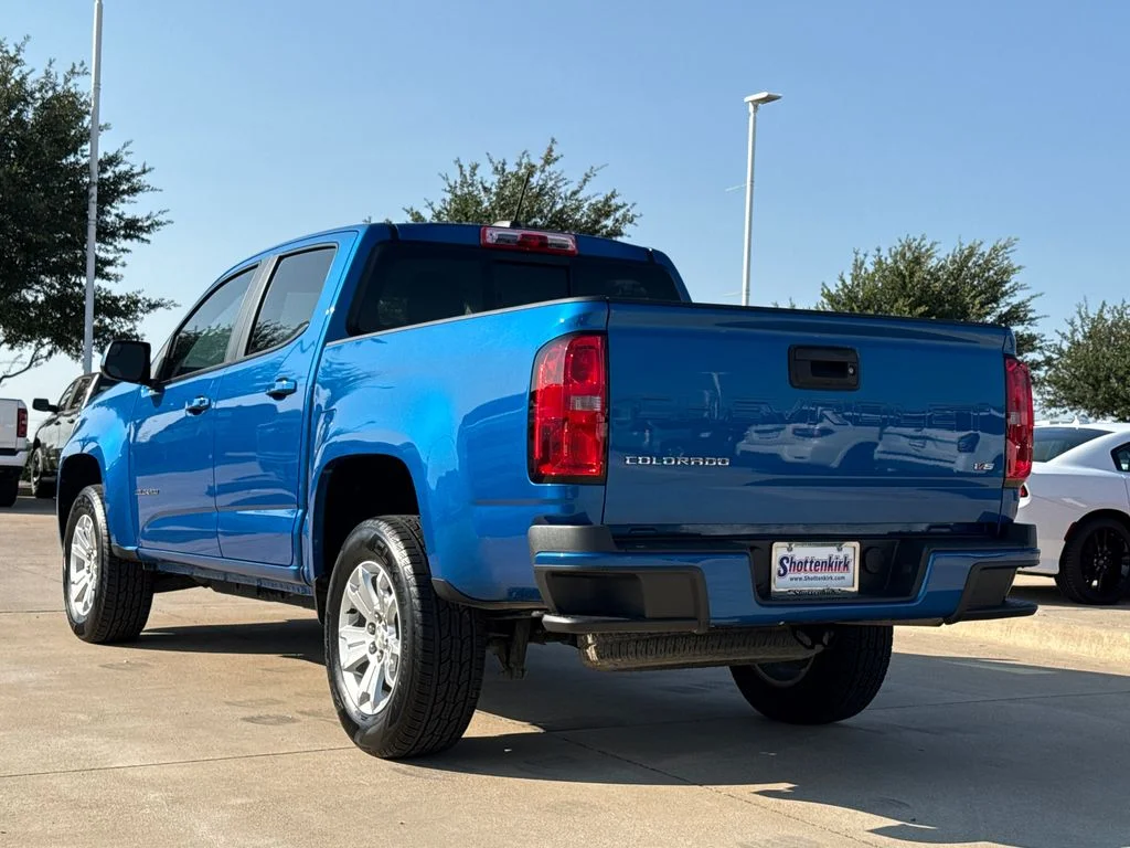 Used 2022 Blue Chevrolet LT image 6