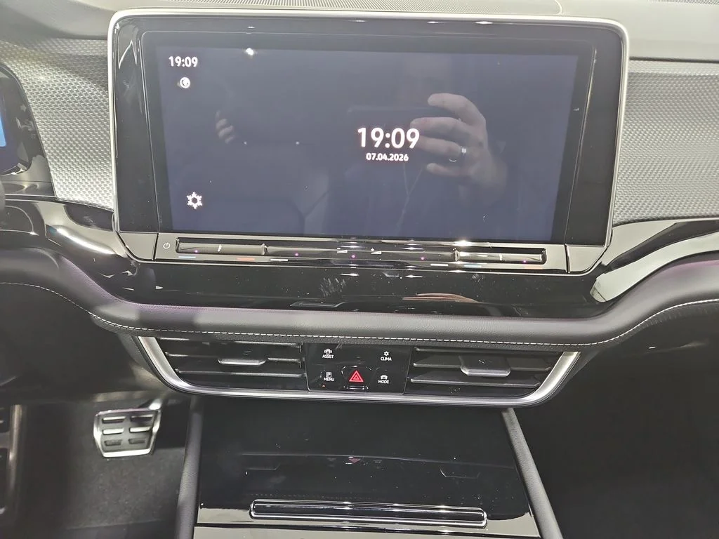 New 2026 Gray Volkswagen 2.0T SEL R-Line Black image 18