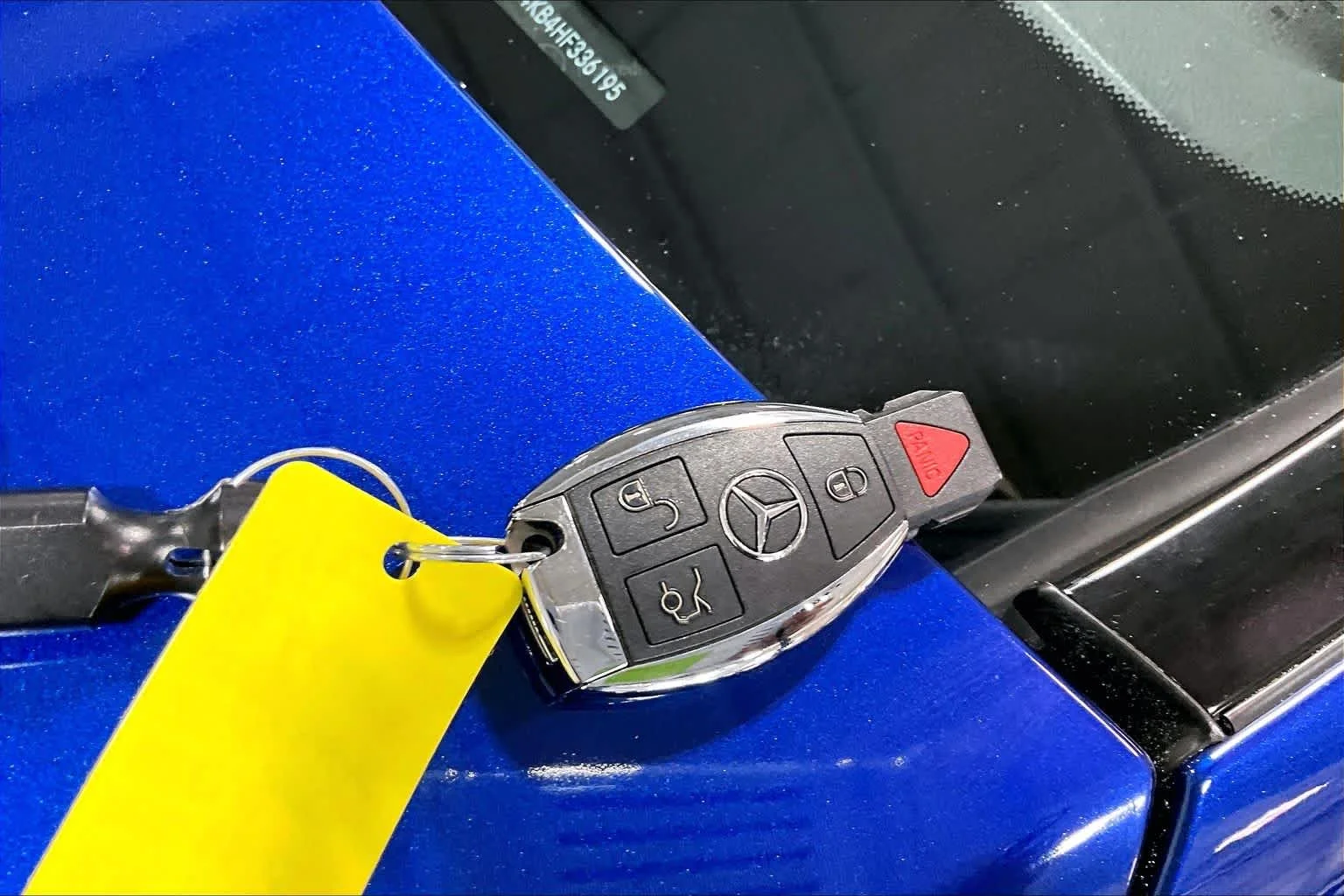 Used 2017 Brilliant Blue Metallic Mercedes-Benz C 300 image 15