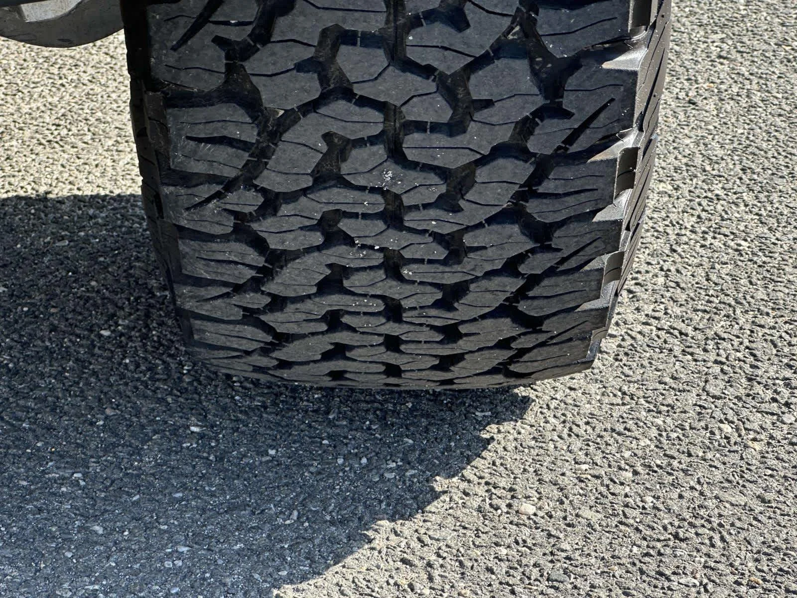 Used 2025 Oxford White Clearcoat Ford Raptor image 14