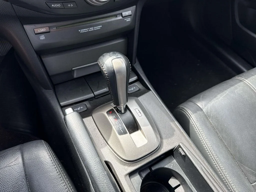 Used 2012 Silver Honda EX-L image 28
