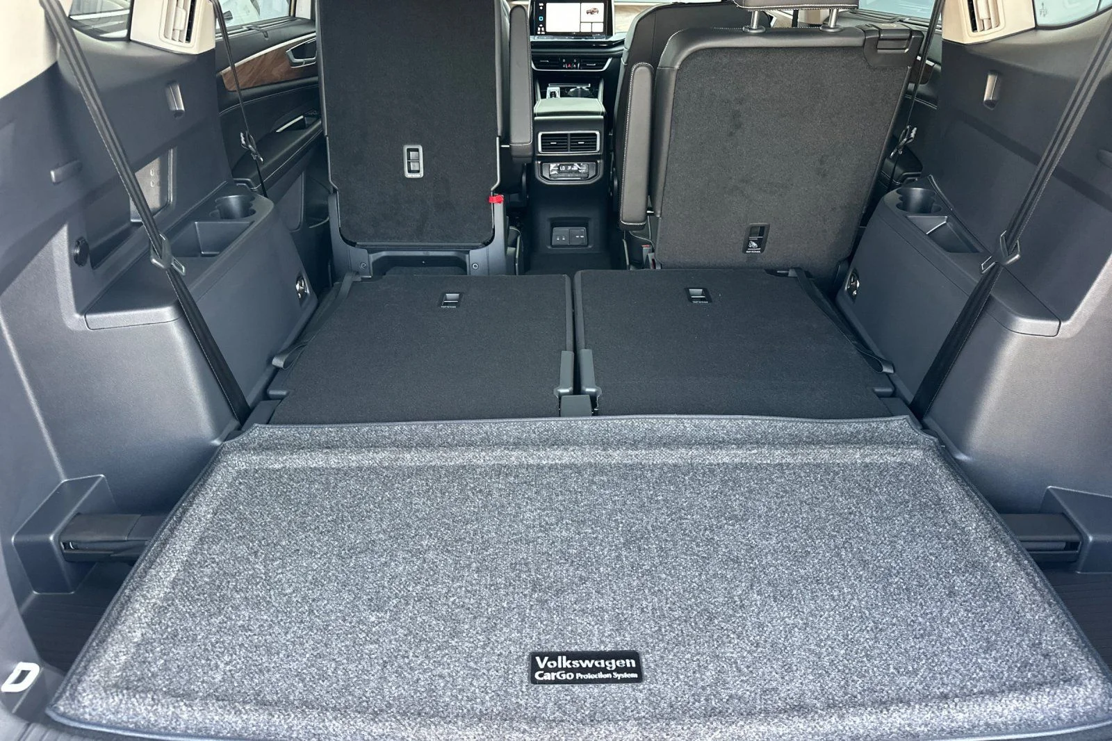 2026 Volkswagen Atlas SE w/Tech - Photo 14