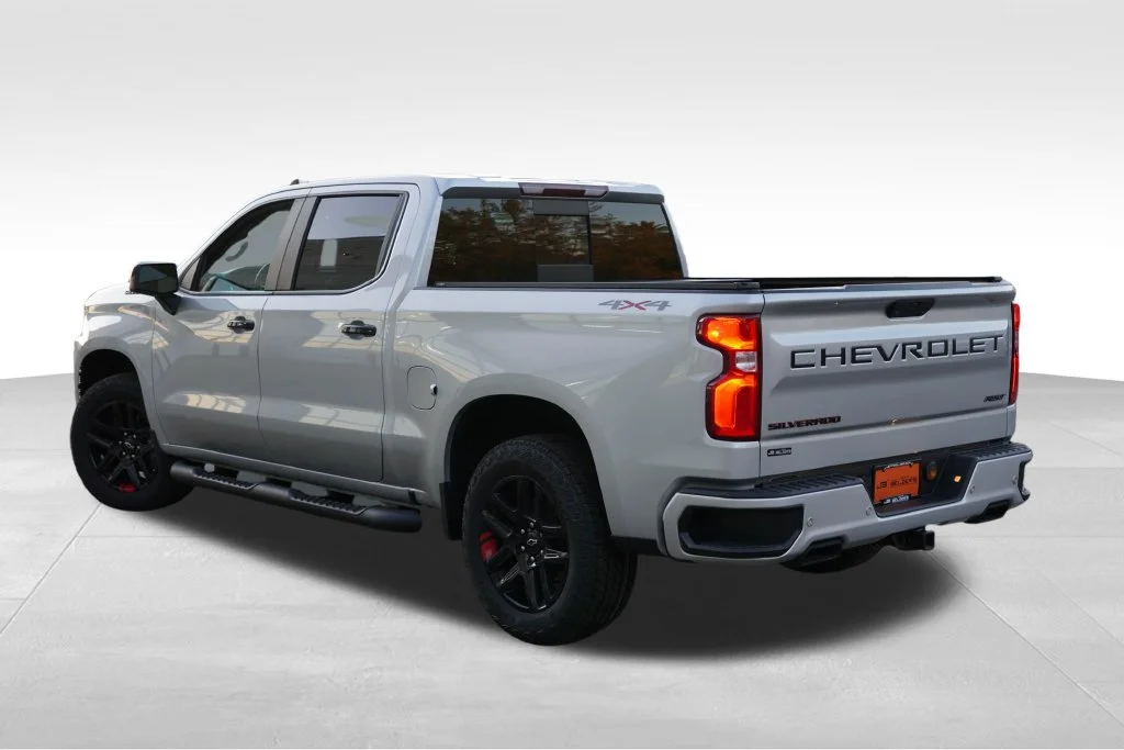 2021 Chevrolet Silverado 1500 RST - Photo 7