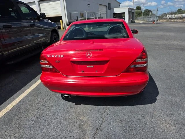 Used 2001  Mercedes-Benz SLK 230 image 17