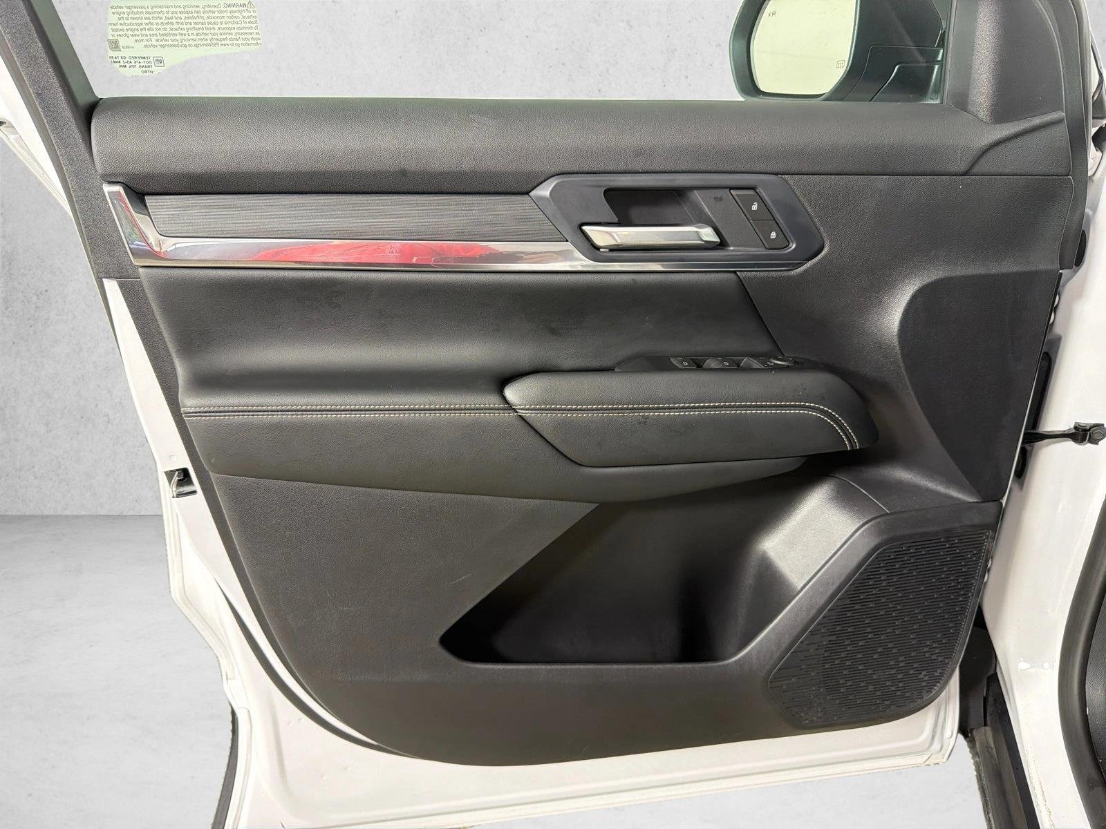 Used 2026 White GMC FWD Elevation image 11