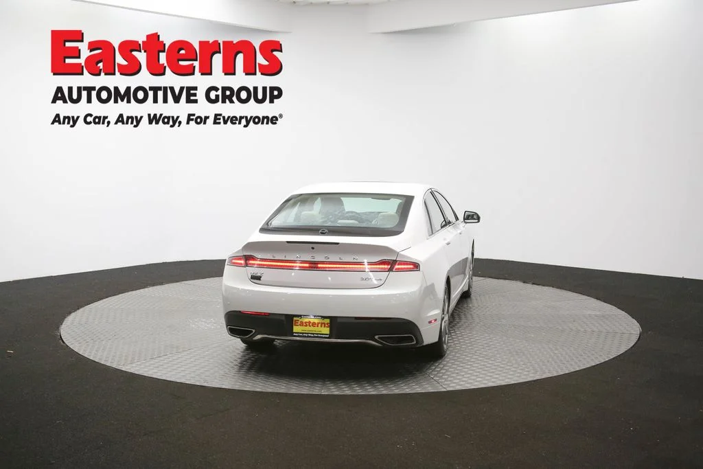 Used 2019 White Lincoln Reserve image 40
