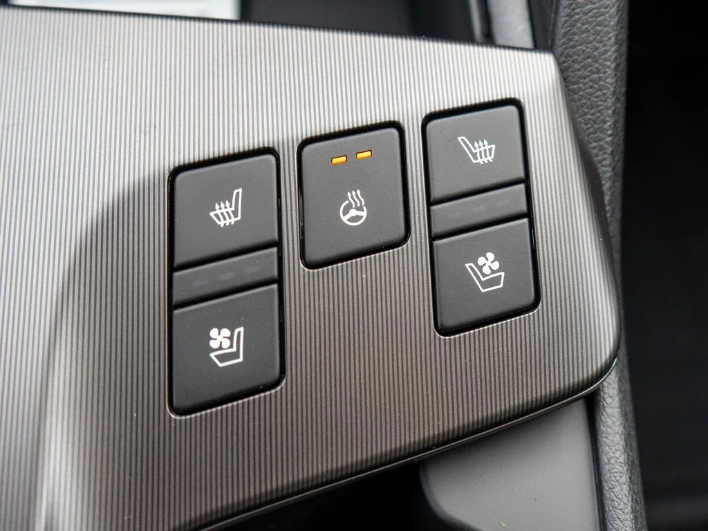 New 2026 Snow White Pearl Kia SX Prestige image 29