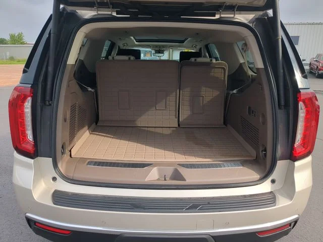 Used 2024 Pearl Beige Metallic GMC Denali image 28