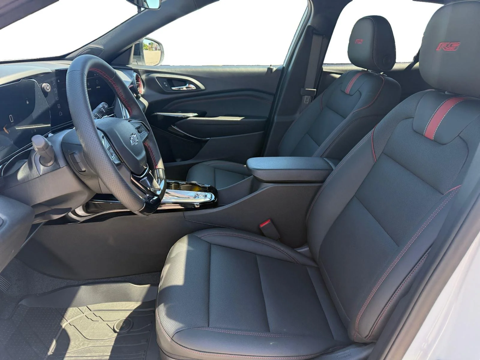 2026 Chevrolet Trax RS - Photo 10