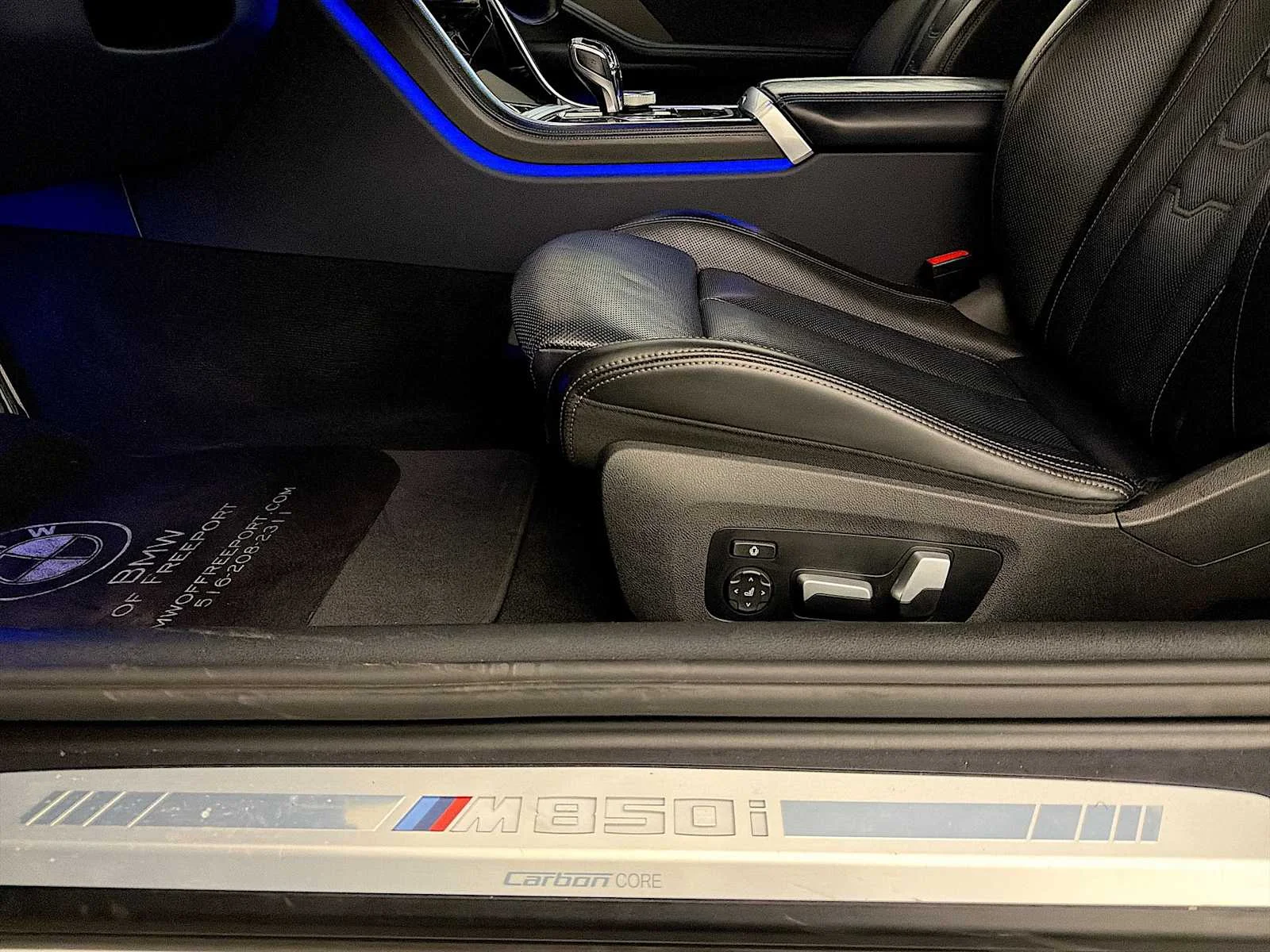 2024 BMW 8 Series M850i - Photo 12