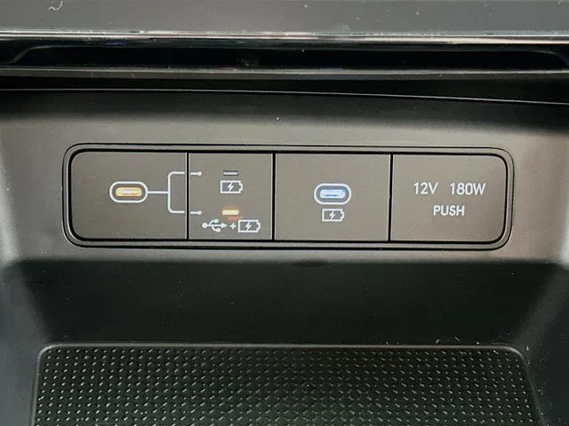 New 2026 Black Hyundai SEL image 18