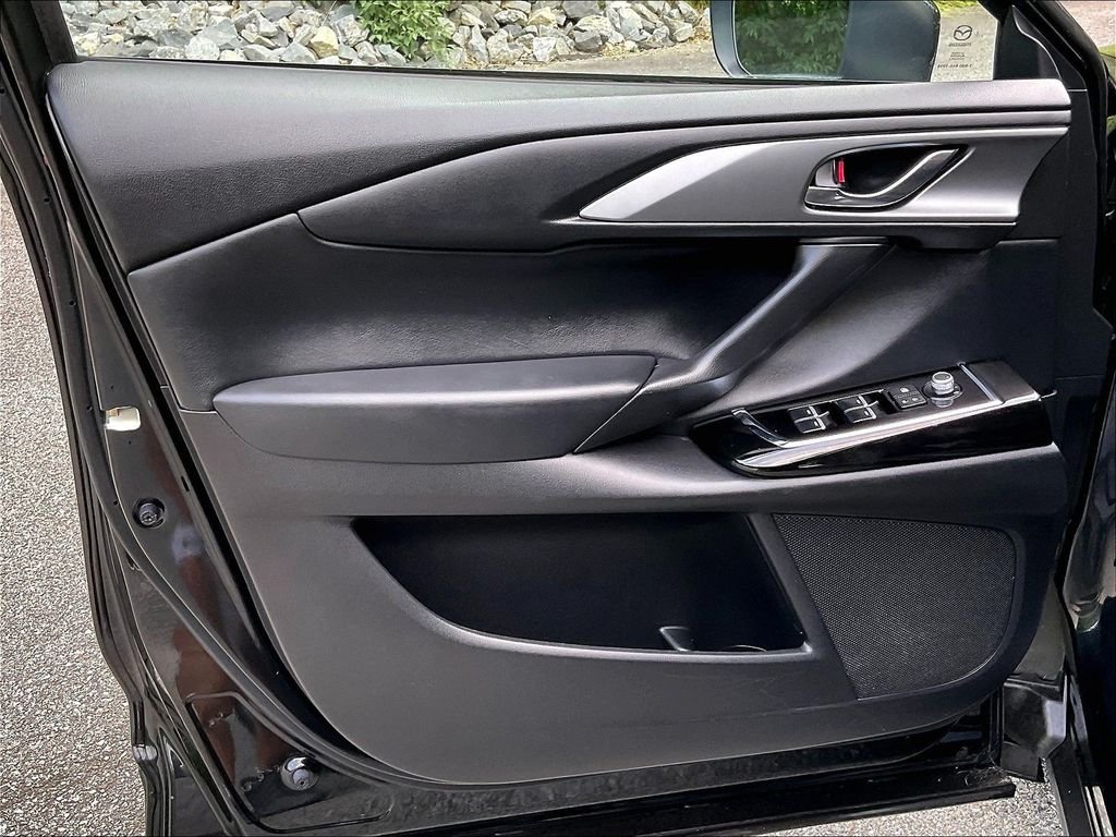 Used 2021 Black Mazda Touring image 9