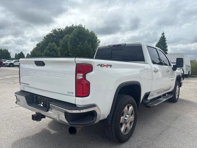 Used 2022 White Chevrolet LTZ image 5