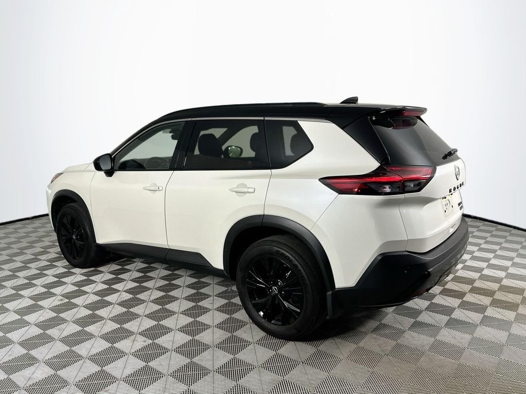 Used 2023 White Nissan SV image 5