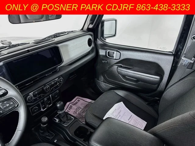 Used 2025 Black Jeep Sport S image 21