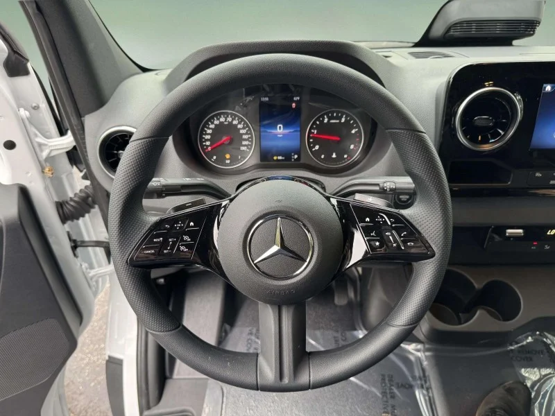 New 2026 Arctic White Mercedes-Benz  image 9