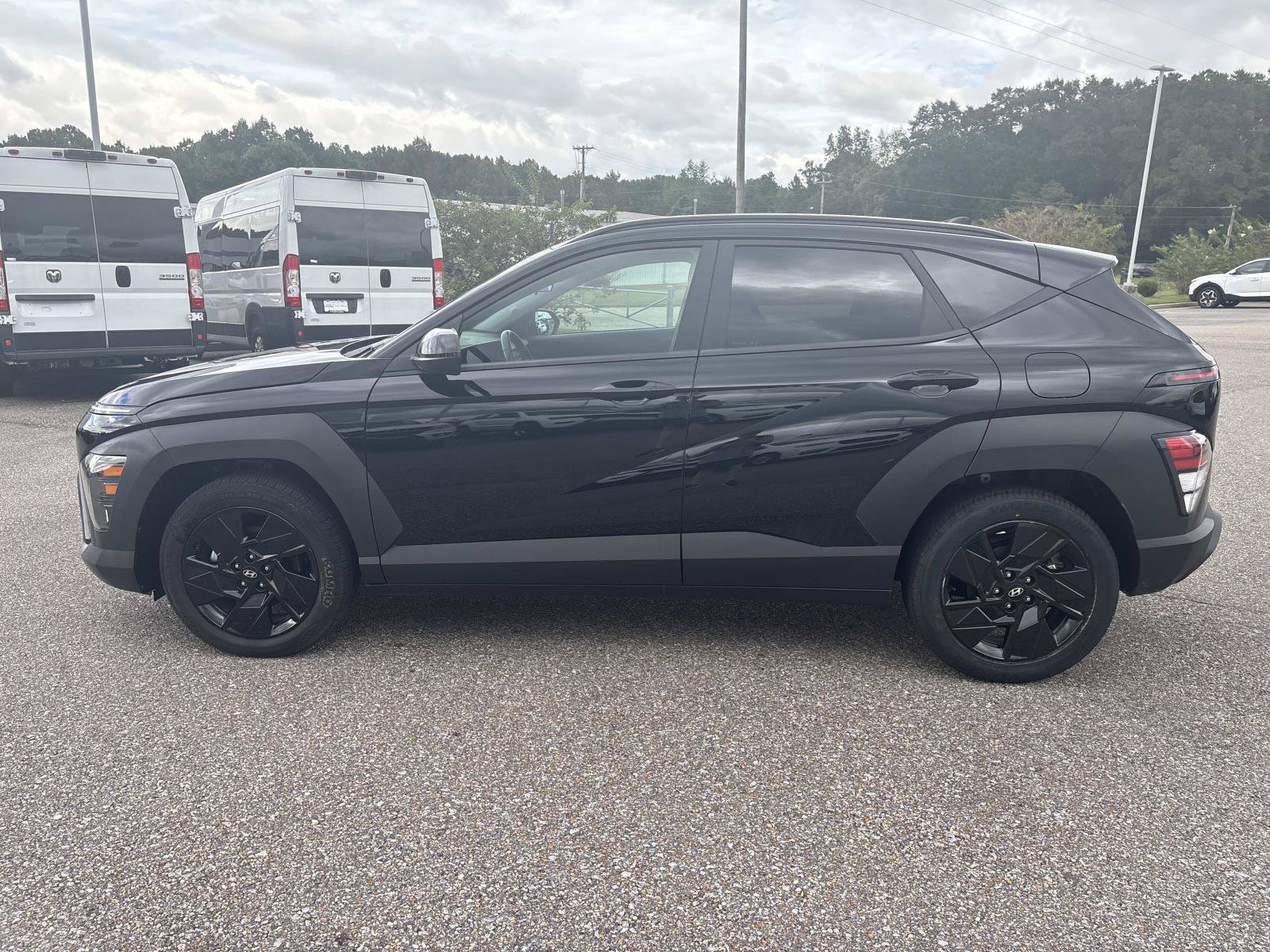 Used 2026 Abyss Black Pearl Hyundai SEL Sport image 8