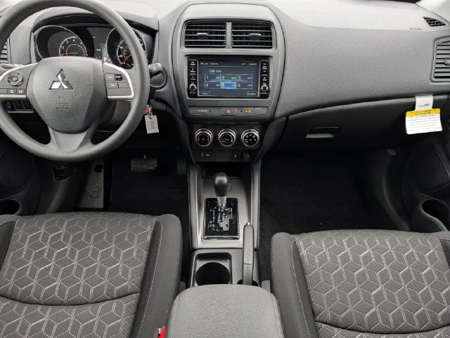 New 2027 Mercury Gray Metallic Mitsubishi 2.0 S 2WD image 7