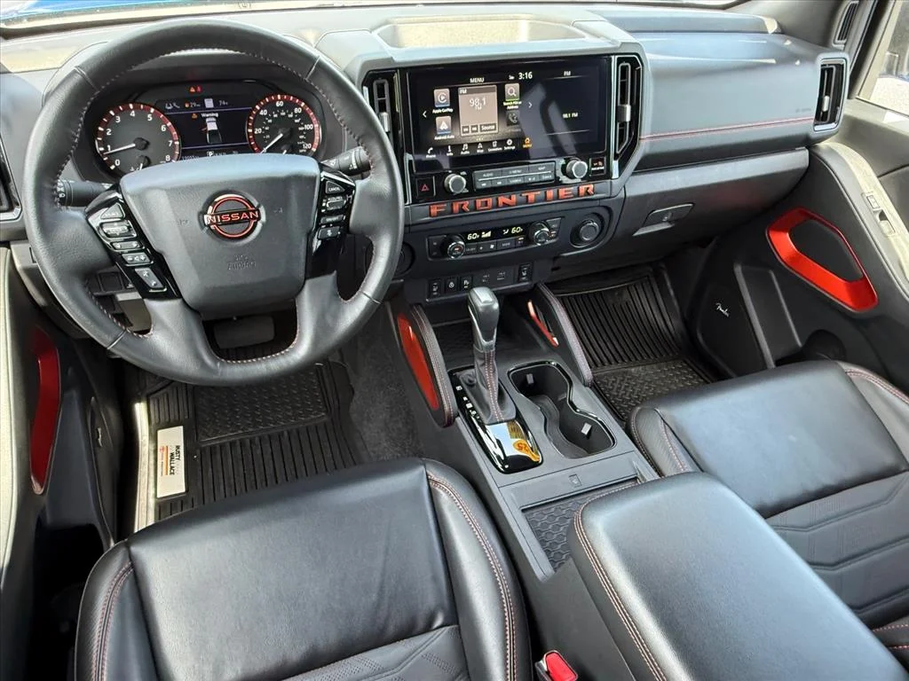 2025 Nissan Frontier PRO-X - Photo 12