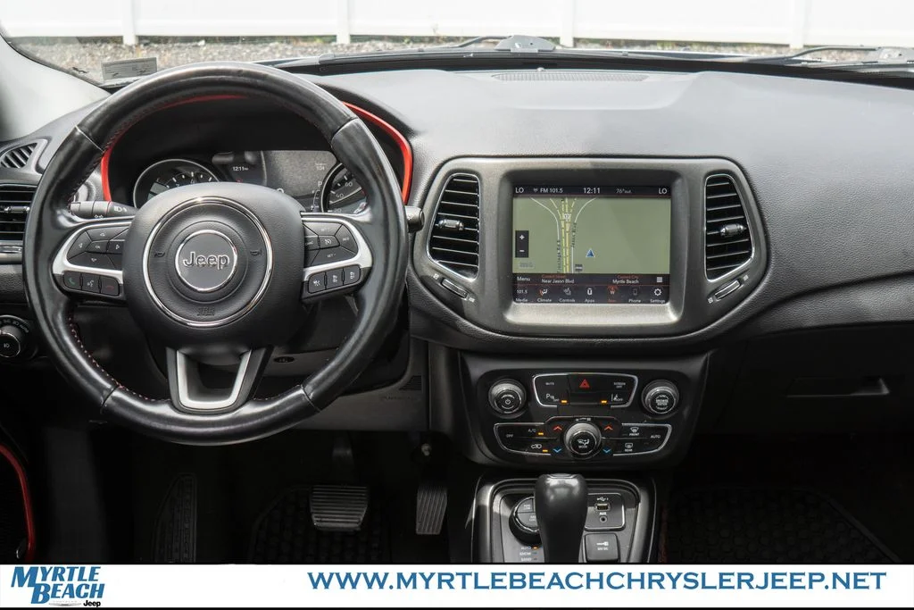 Certified Used 2021 Billet Silver Metallic Jeep Trailhawk image 14