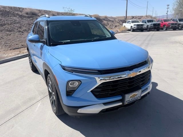 Used 2024 Blue Chevrolet LT image 3