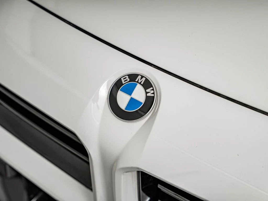 Used 2025 Alpine White BMW  image 12