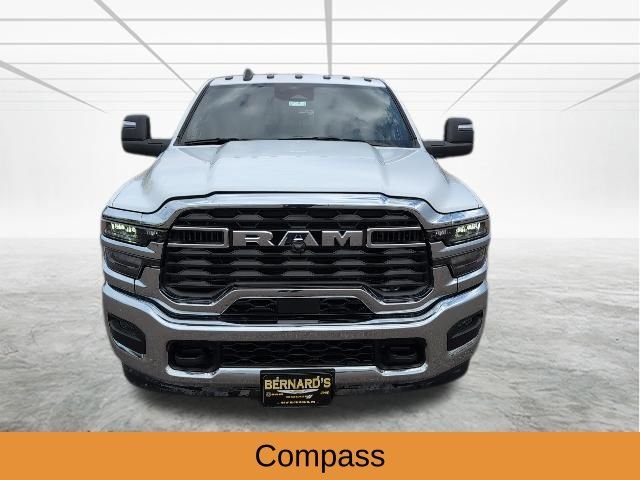 2025 RAM 3500 Chassis Tradesman - Photo 9