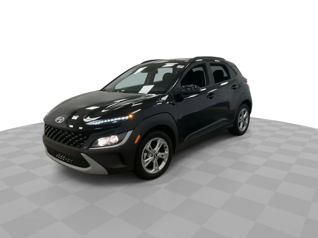 Used 2023 Black Hyundai SEL image 5