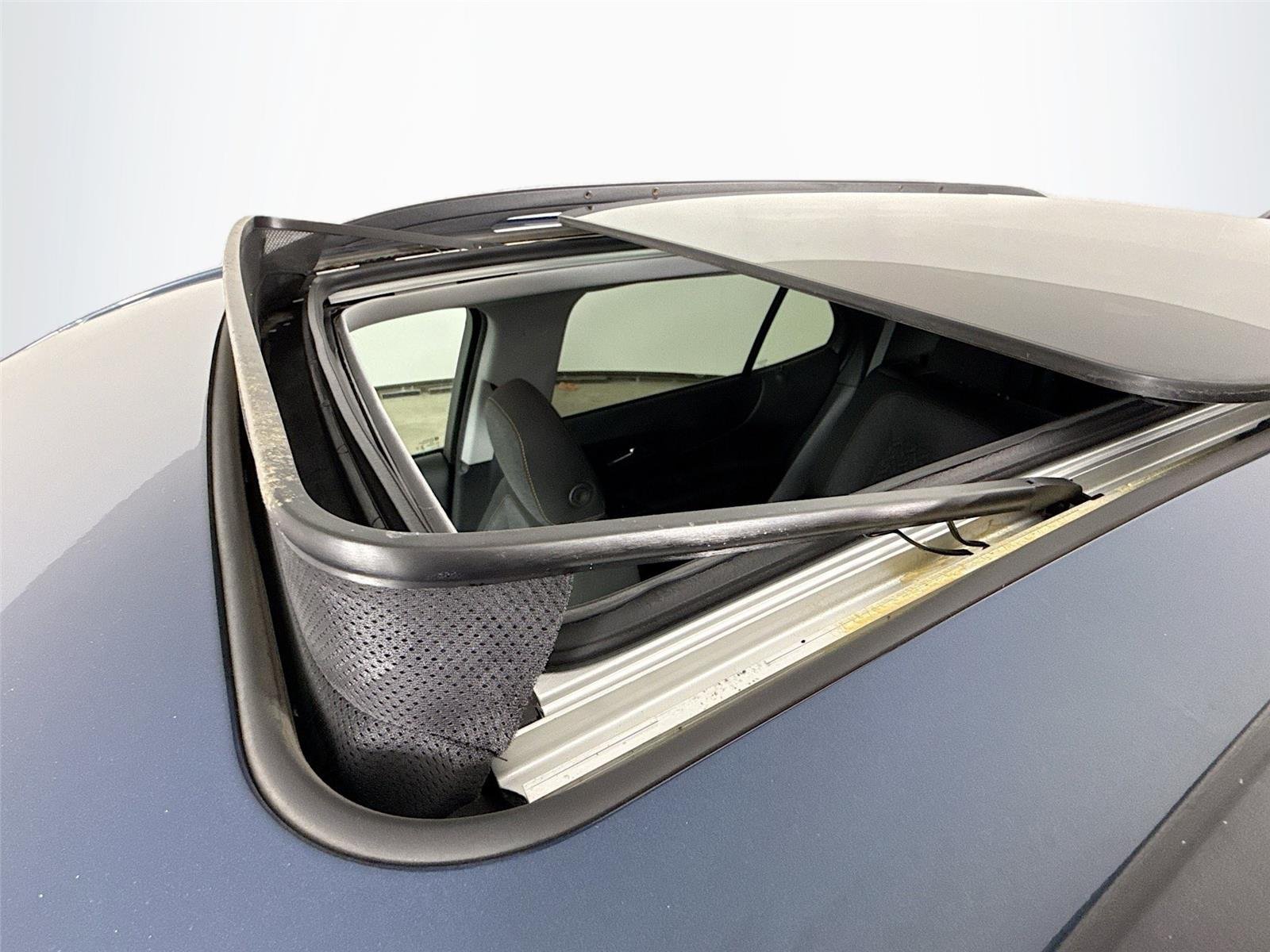 Used 2024 Lakeshore Blue Metallic Chevrolet LT image 22