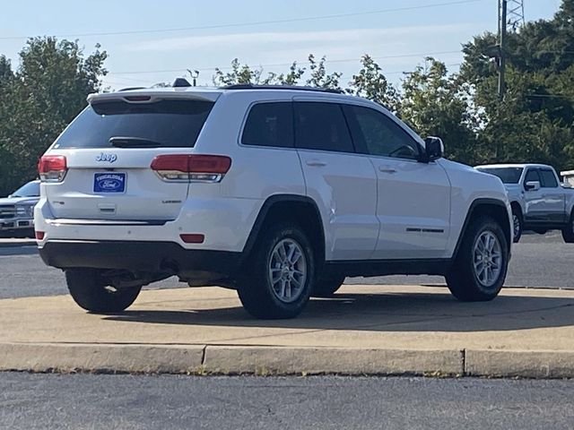 Used 2018 White Jeep Laredo E image 3