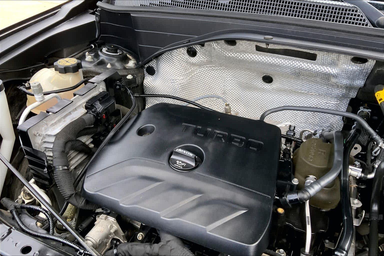 Used 2022 Mosaic Black Metallic Chevrolet RS image 32