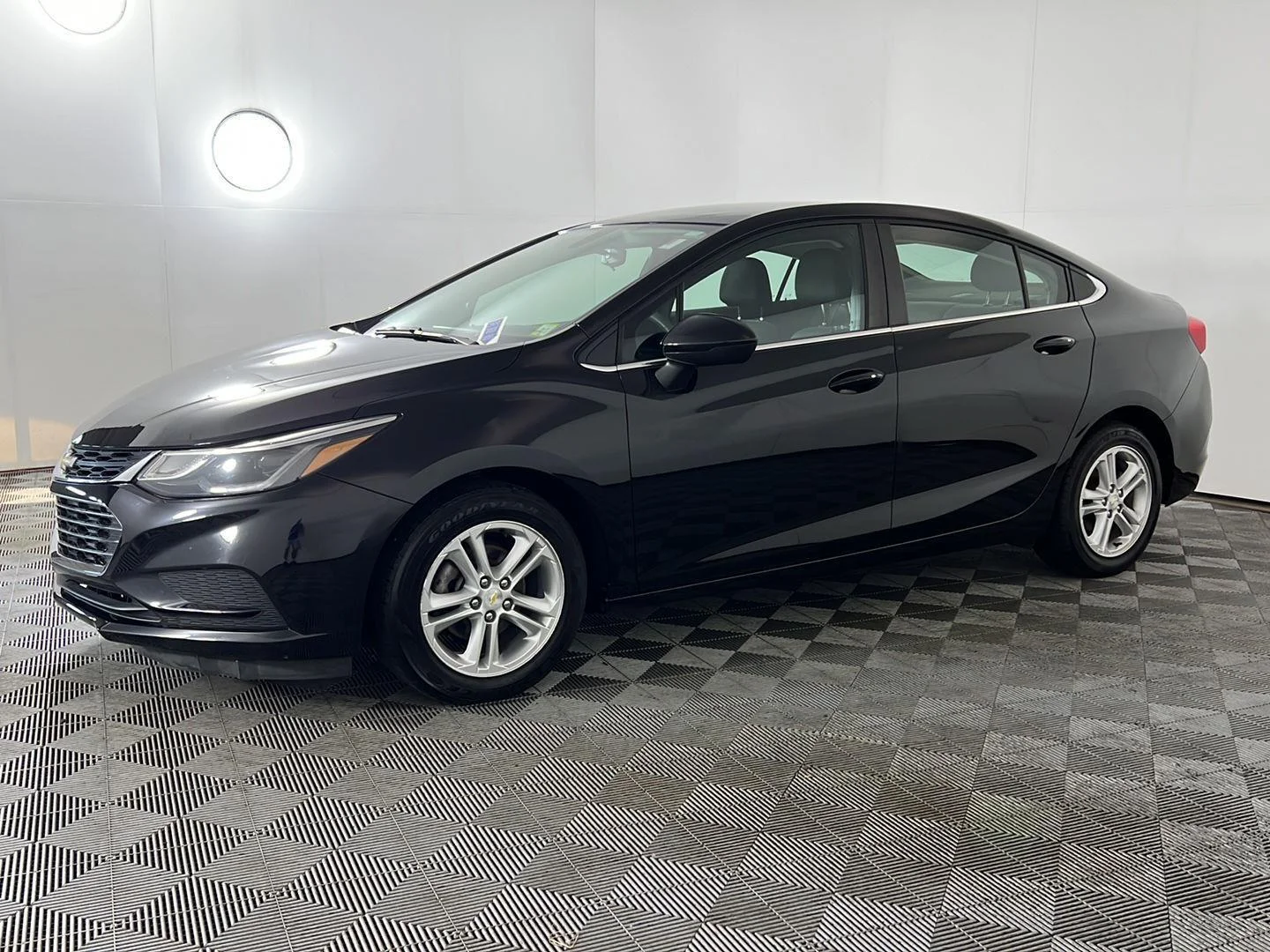 Used 2018 Mosaic Black Metallic Chevrolet LT image 12