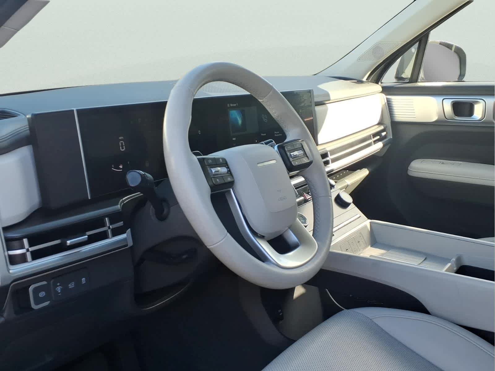 Used 2026 Hampton Gray Hyundai SEL image 15