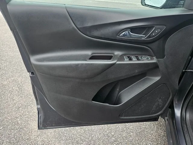 Used 2022 Gray Chevrolet LT image 10