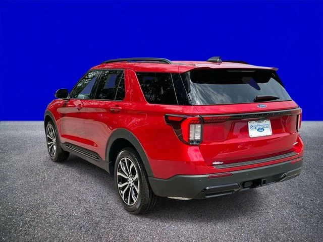New 2026 Rapid Red Metallic Tinted Clearcoat Ford ST-Line image 5