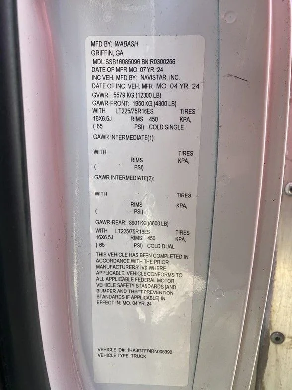 Used 2024 White Chevrolet Thermo King 16 Foot Reefer Box Truck image 45