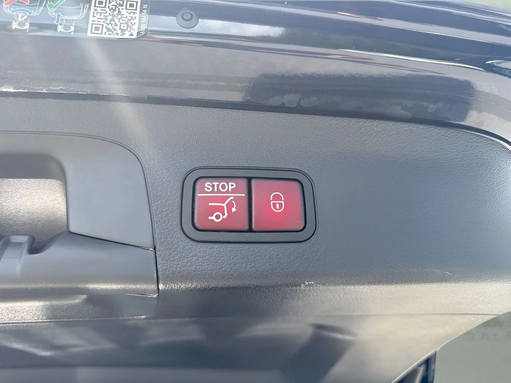 Used 2024 Black Mercedes-Benz GLS 450 image 27