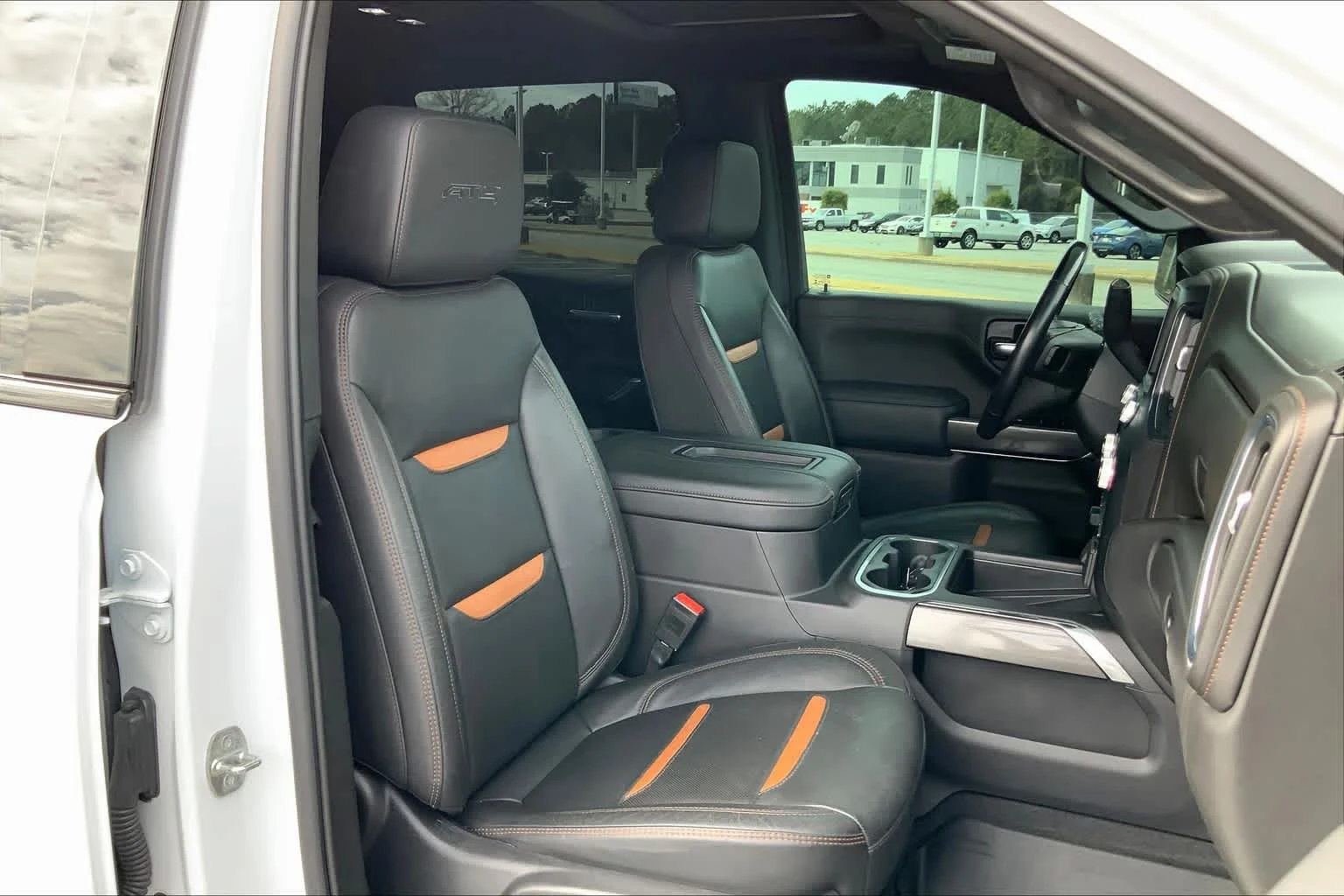 Used 2020 Summit White GMC AT4 image 9