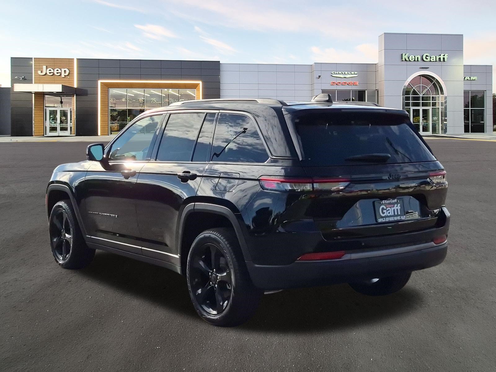 New 2027 High-Gloss Black Paint Jeep Limited Reserve image 7
