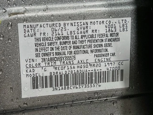 Used 2025 Gray Nissan SV image 27