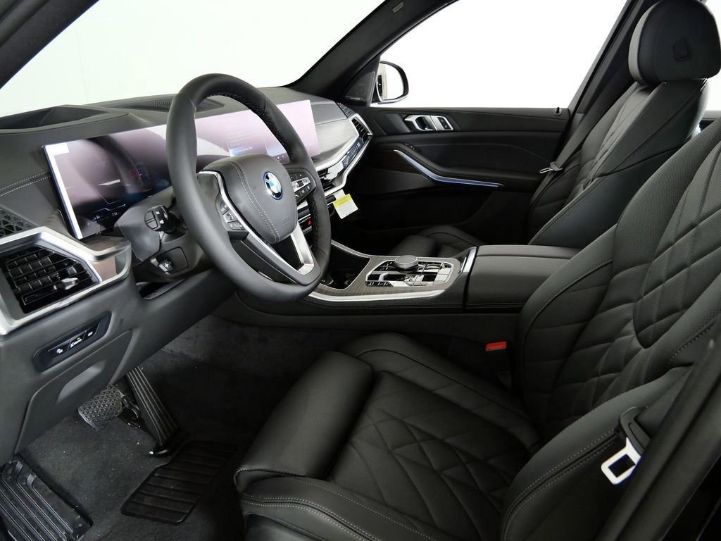 Used 2026 Black Sapphire Metallic BMW xDrive50e image 36