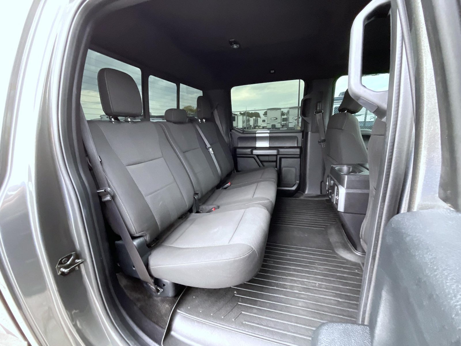 Used 2017 Gray Ford XLT image 18