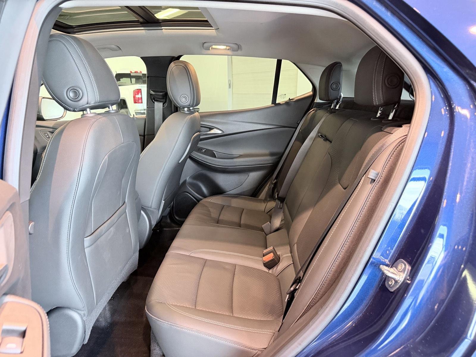 Used 2023 Sapphire Metallic Buick Essence image 22