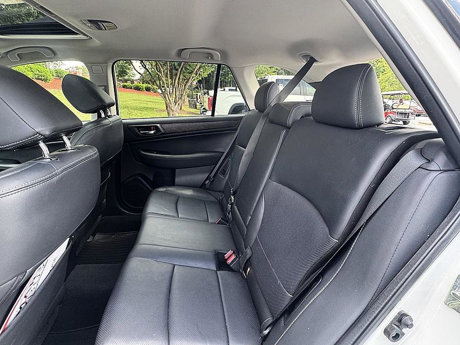Used 2015 Crystal White Pearl Subaru 2.5i Limited image 11