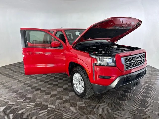 Used 2022 Red Nissan SV image 12