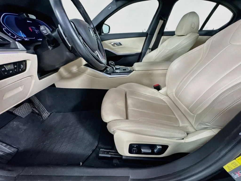 Used 2021 Black BMW 330e xDrive image 27