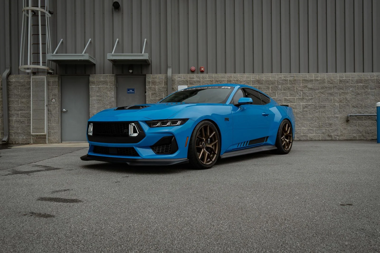 Used 2025 Grabber Blue Ford GT Premium with RTR Spec 3 Package image 15